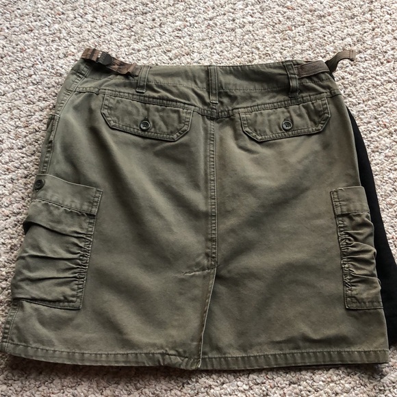 Size 4 small vintage Old Navy army green denim skirt adjustable side “belt” - Picture 2 of 4